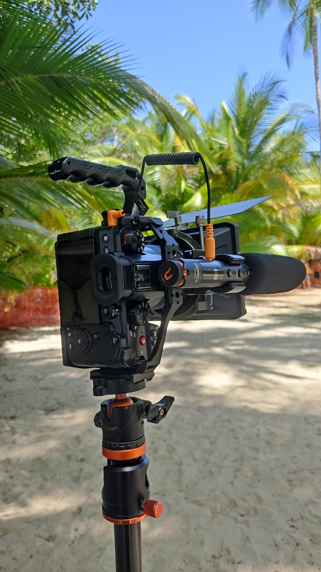 Panasonic LUMIX S5 II Mirrorless Camera, 24.2MP Full-Frame, Phase Hybrid AF, 20-60mm F3.5-5.6 Lens Kit customer photo 2