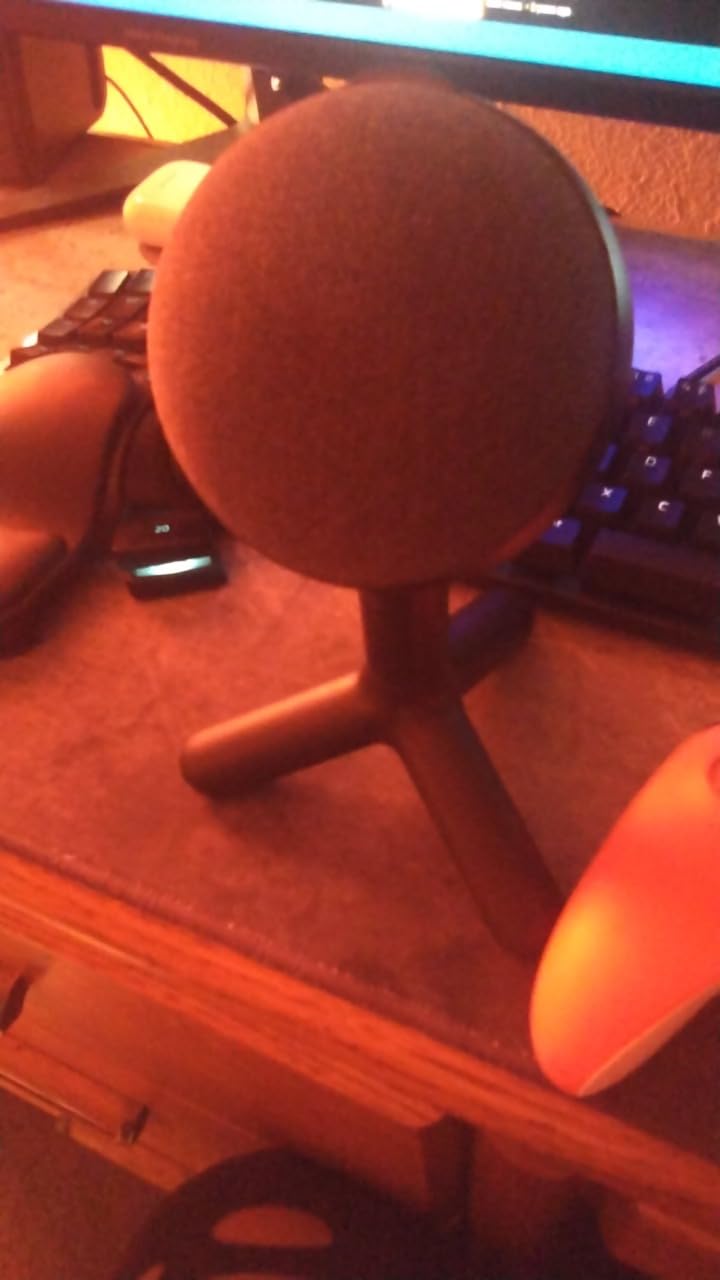 Logitech G Yeti Orb Condenser RGB USB Gaming Microphone - LIGHTSYNC, Cardioid customer photo 1