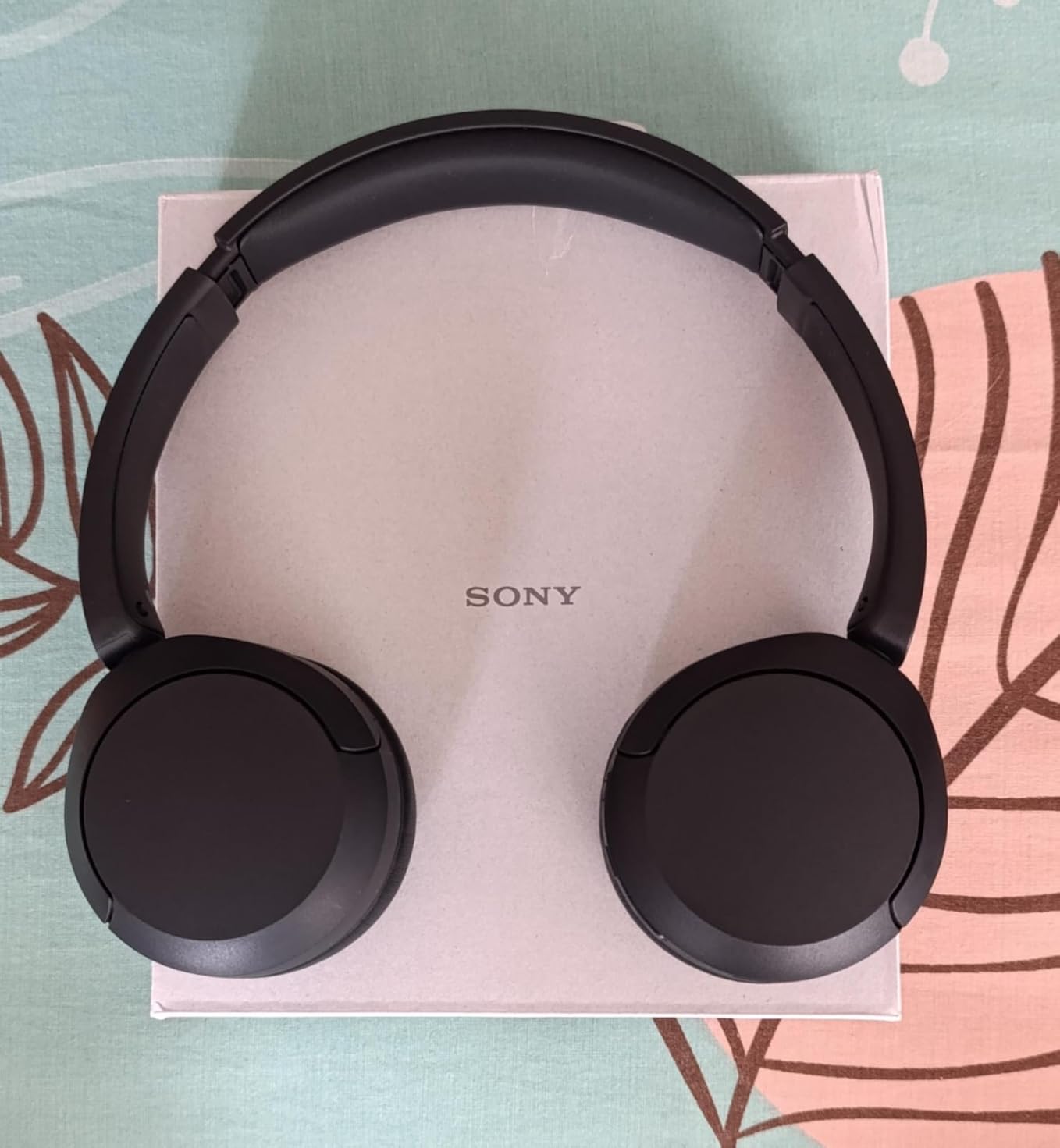 Sony WH-CH520 Wireless On-Ear Bluetooth Headphones with Mic, Cappuccino | Comfortable Lightweight Design, Up to 50 Hrs Battery with Quick Charging, Multipoint Connection, Clear Calls, Swivel design customer photo 1