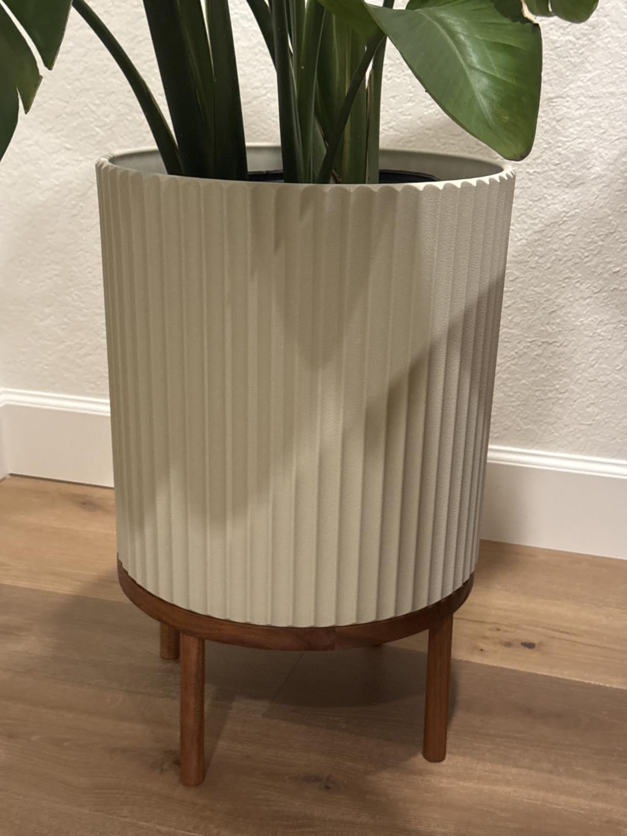 Veradek Demi Series Round Planter w/ Stand for Porch/Patio | Durable Plastic-Concrete & Wooden Stand | Modern Decor for Tall Plants, Flowers customer photo 2