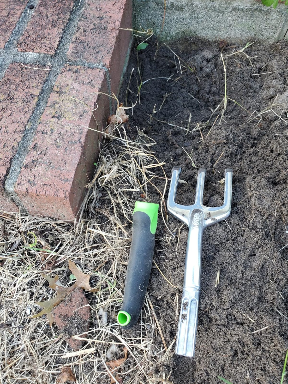 Heavy Duty Gardening Tools - Durable, Ergonomic Garden Tools Set (Green) - Gardening Gifts for Women, Men customer photo 1