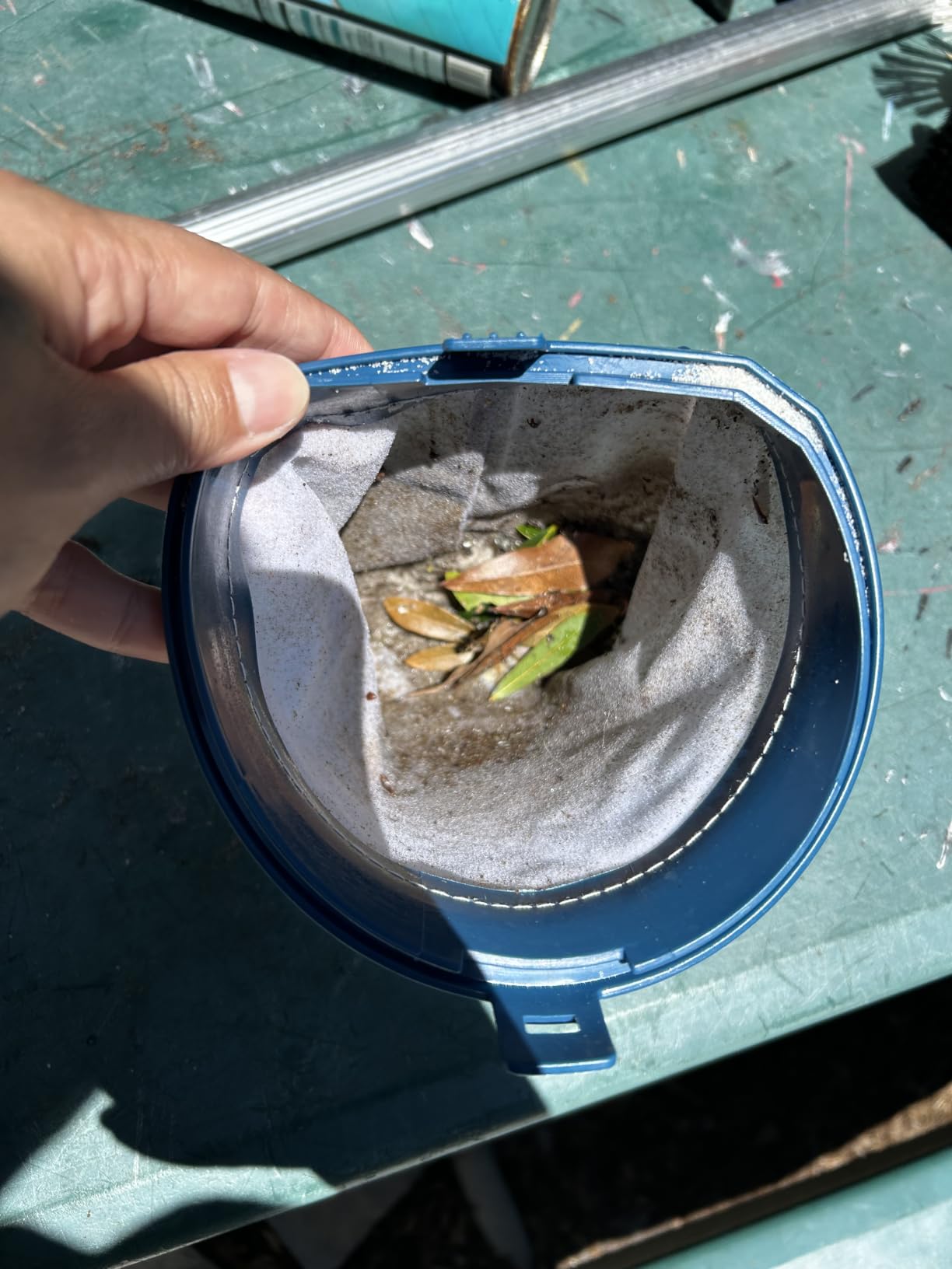 Pool Vacuum for Above Ground Pool with a Telescopic Pole, Running time up to 1H, Handheld Rechargeable Pool Cleaner with Powerful Suction up to 18.5 gallons/min, Ideal for Leaves & Debris, PC10 customer photo 1