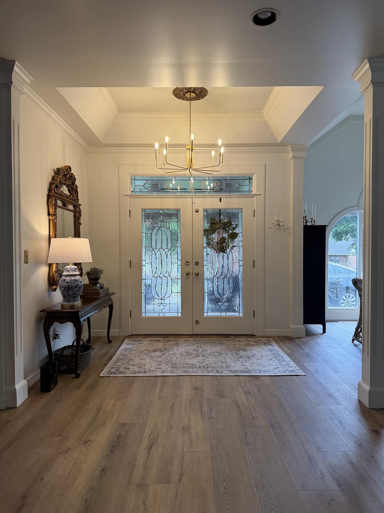 Black Chandelier, 6-Light Farmhouse Chandelier for Dining Room Lighting Fixtures Hanging, Industrial Modern Chandelier for Bedroom, Foyer, Hall, Kitchen, Living Room, Entryway (No Assembly Required) customer photo 1