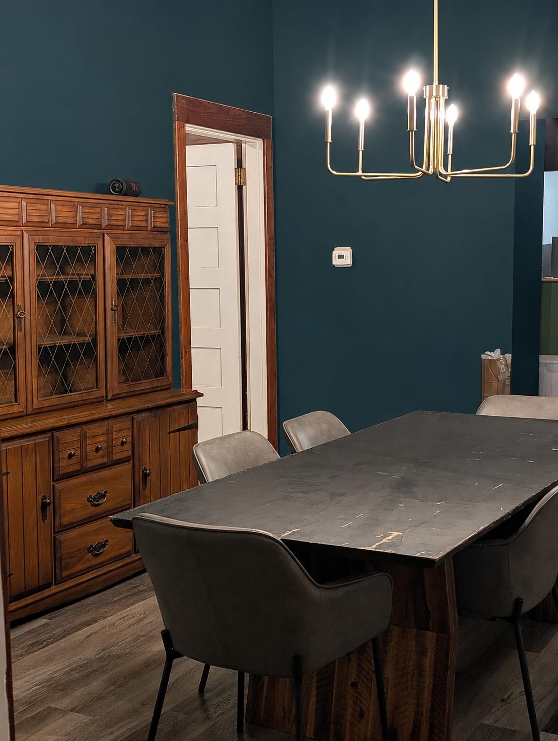 Black Chandelier, 6-Light Farmhouse Chandelier for Dining Room Lighting Fixtures Hanging, Industrial Modern Chandelier for Bedroom, Foyer, Hall, Kitchen, Living Room, Entryway (No Assembly Required) customer photo 2