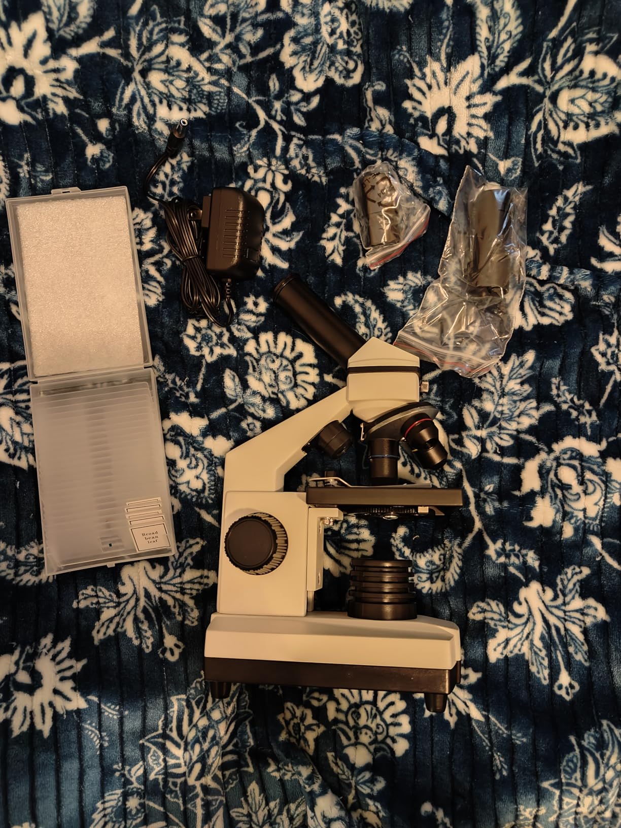 PalliPartners Compound Microscope for Adults & Students, White | 100X-2000X High-Power, Biological Microscope, School Lab & Home Education, with Slides Set & Phone Adapter customer photo 2