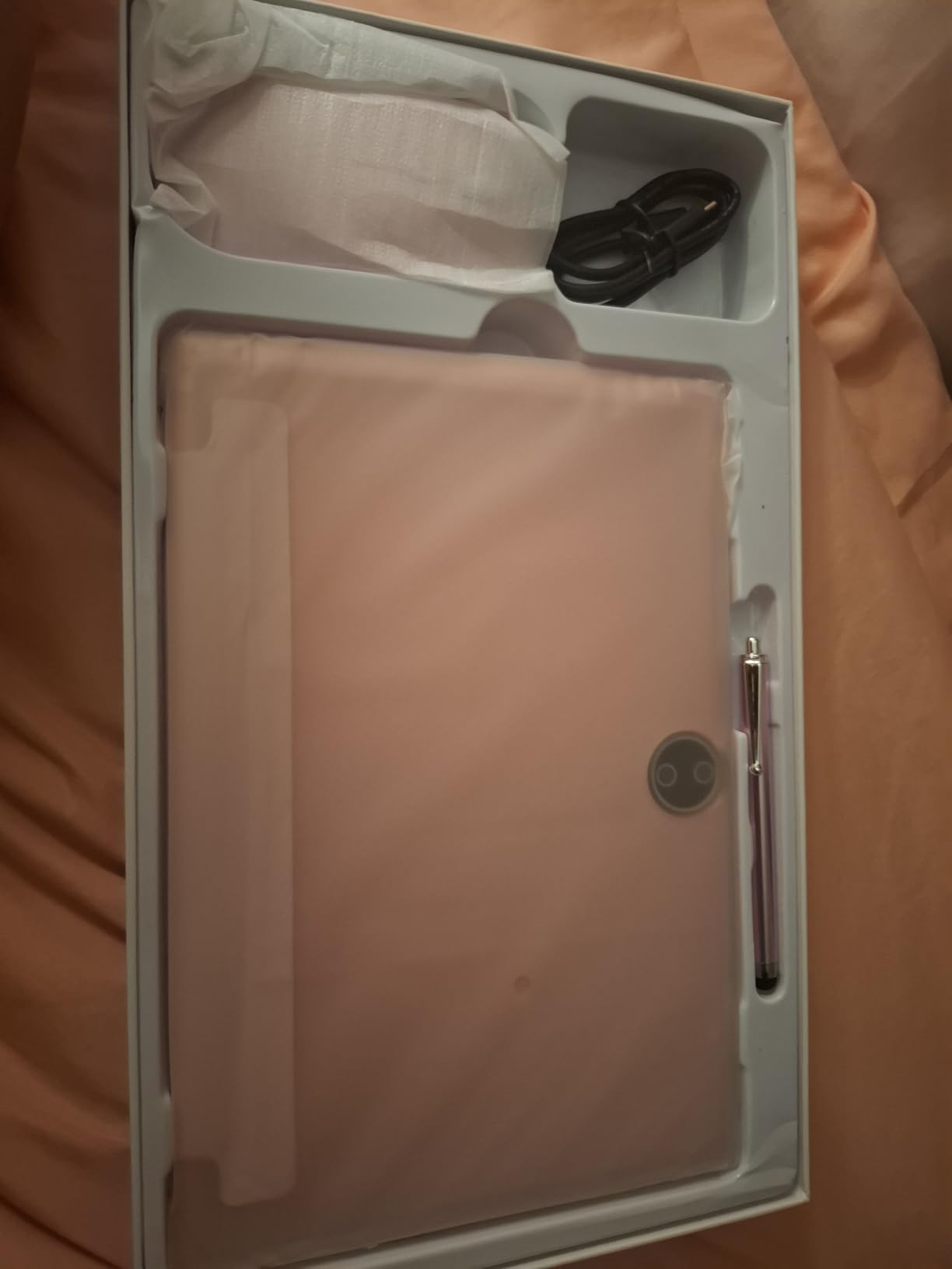 Android 15 | Tablet with Keyboard | Tablet 10 inch | 2 in 1 Tablet | 8GB+32GB+2TB Expand | 1280 * 800 IPS Touch Screen Computer | 5G WiFi 6, L1 | Long Battery Life Tablet (Pink) customer photo 2