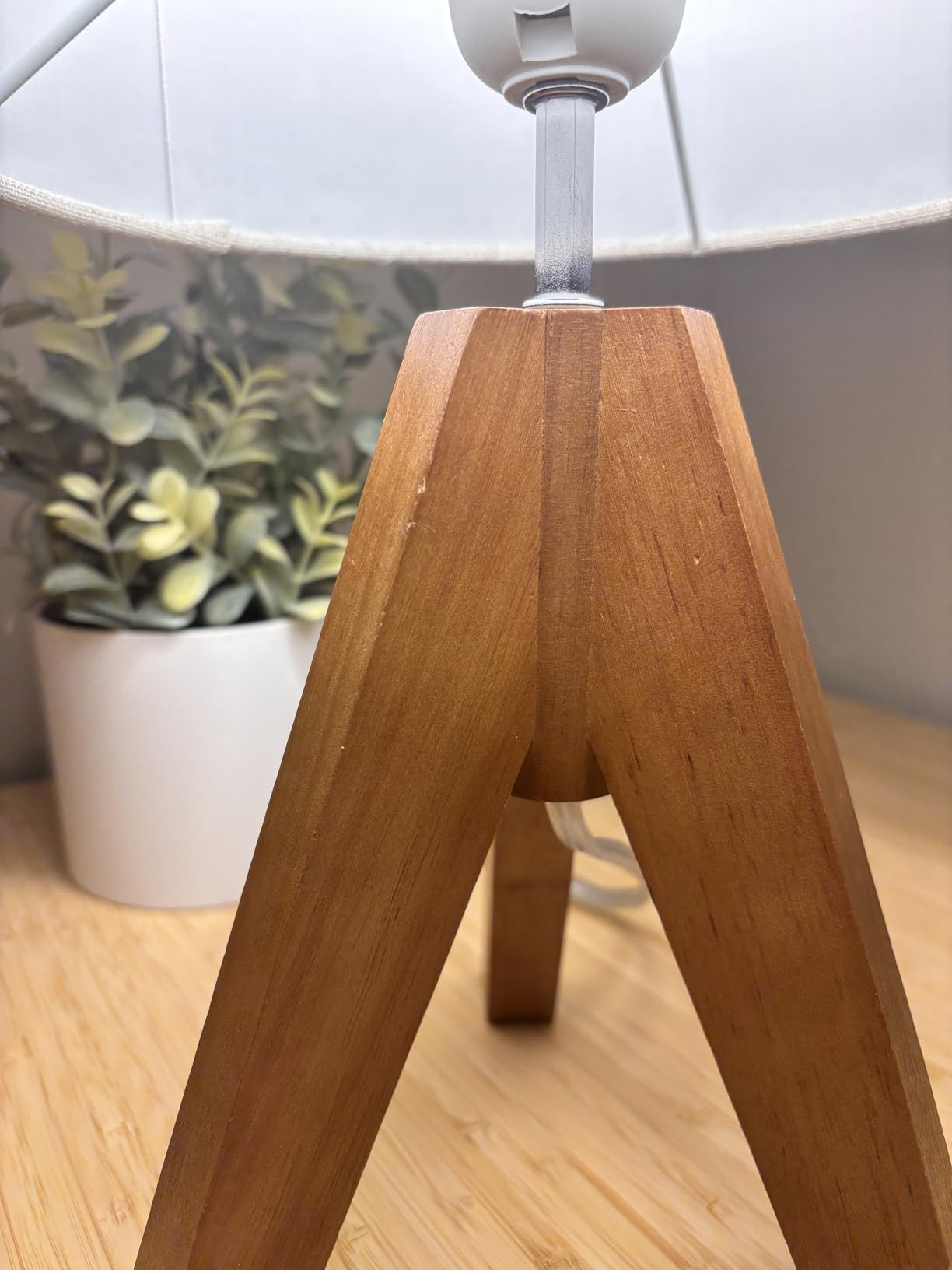 EDISHINE Tripod Table Lamp, Small Cute Bedside Lamp, 14.2 Inch, E26 Base | Light Brown Wooden Base, Linen Beige Lampshade, Nightstand Lamp for Nursery, Bedroom, Kid Room, Living Room customer photo 2