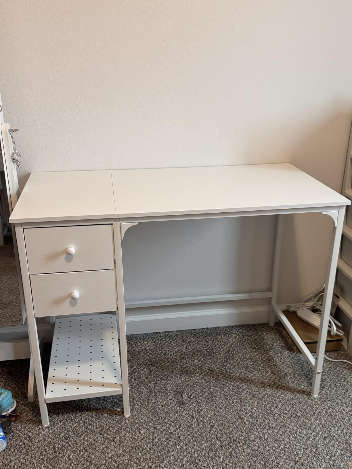 Lufeiya White Small Desk with Drawers - 40 Inch Computer Desk for Small Space Home Office, Modern Simple Study Writing Table PC Desks customer photo 1