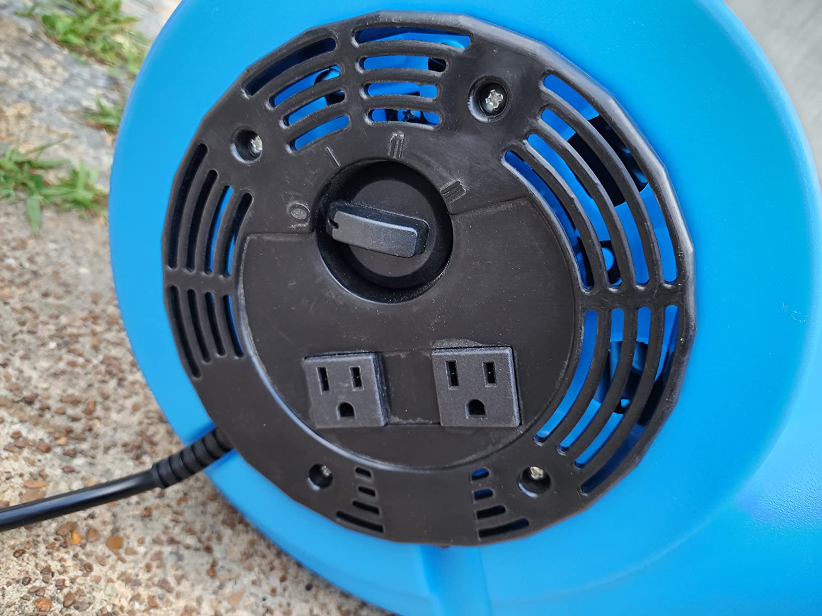 blessny 1/2 HP ETL Listed Carpet Dryer Air Blower Fan for Home Drying | 2600 CFM, 15 Ft Long Cord with 3-Speeds, Portable, Blue customer photo 1