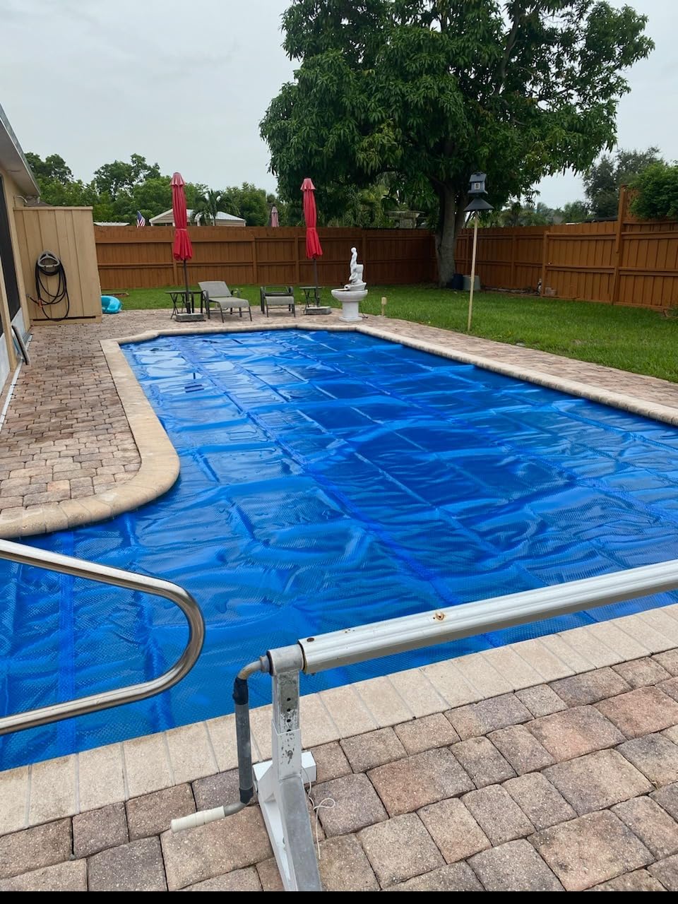 BigXwell Heavy-Duty Solar Pool Cover 16x32ft - 16Mil Blue | Rectangle for Large Inground Pools, Heat-Retaining, Cuts Evaporation 95%, Blocks Leaves & Debris, Easy to Trim to Fit customer photo 2