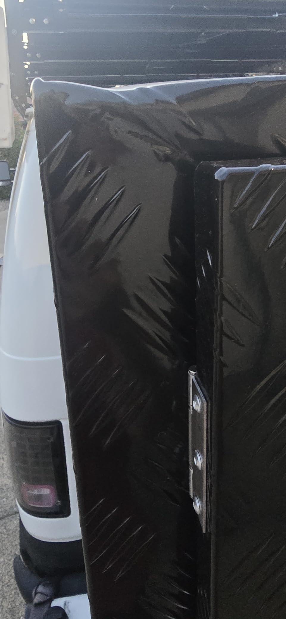 VEVOR Underbody Truck Box, 48