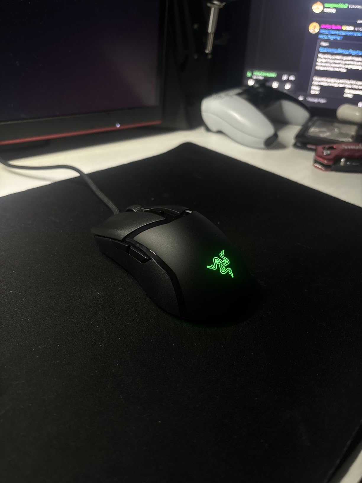 Razer Cobra Wired Gaming Mouse, Gen-3 Optical Switches, 58g, Black | Chroma RGB Lighting with Underglow, Precise 8500 DPI Optical Sensor, 100% PTFE Mouse Feet customer photo 2