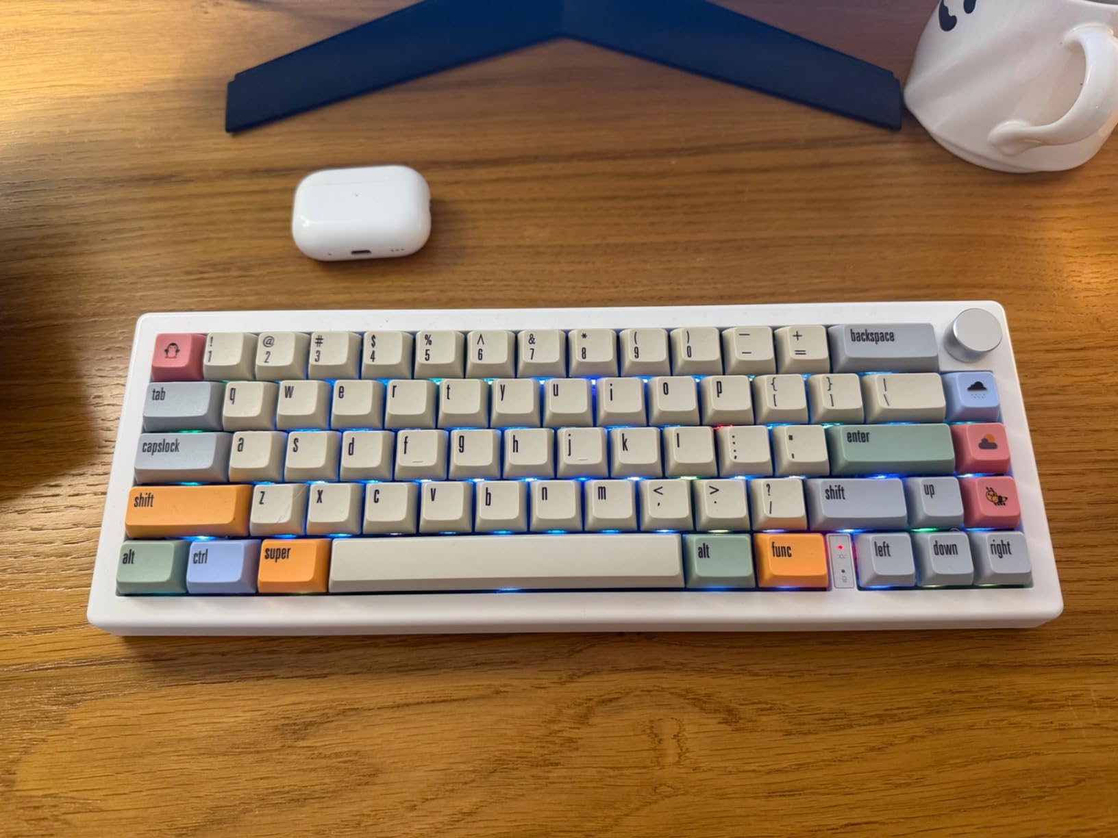 GMK67 65% Mechanical Keyboard Kit, Tri-Mode DIY Keyboard (White) | Tri-Mode, South-Facing RGB LED, 3/5pin Switches, 66 Keys+1 Knob, Hotswap Socket PCB Gasket Mounted Plate customer photo 1