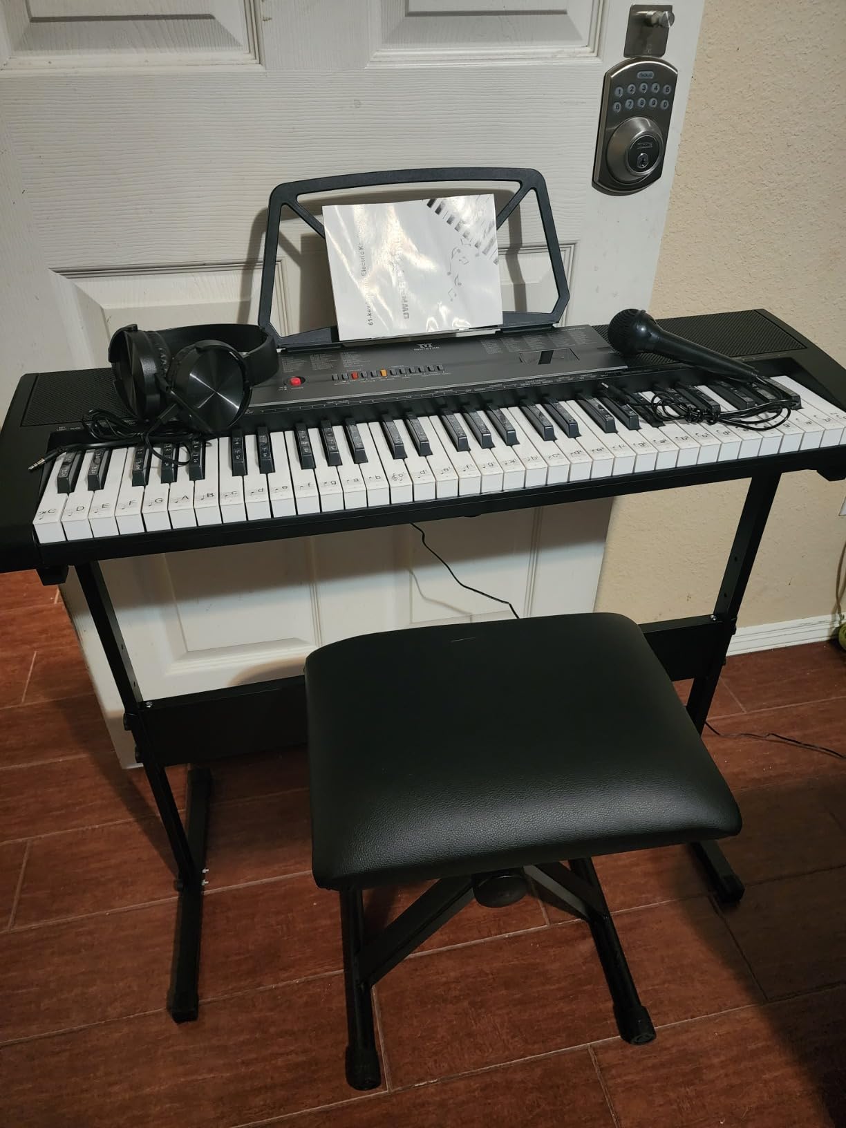 MUSTAR 61 Key Piano Keyboard, Electric Piano Keyboard with Lighted Up Keys customer photo 1