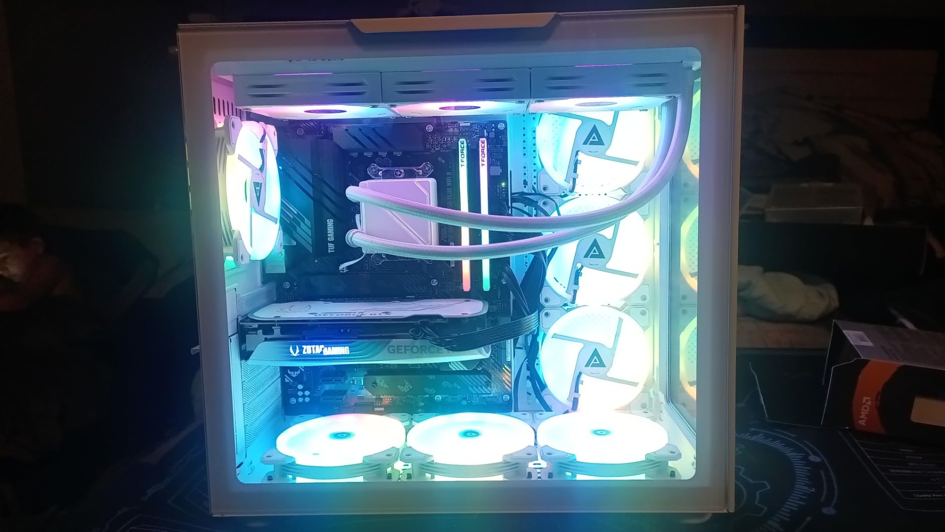 ZOTAC Gaming GeForce RTX 4060 Ti 8GB Twin Edge OC White Edition DLSS 3 8GB GDDR6 128-bit 18 Gbps PCIE 4.0 Compact Graphics Card, IceStorm 2.0 Advanced Cooling, Spectra RGB Lighting, ZT-D40610Q-10M customer photo 1