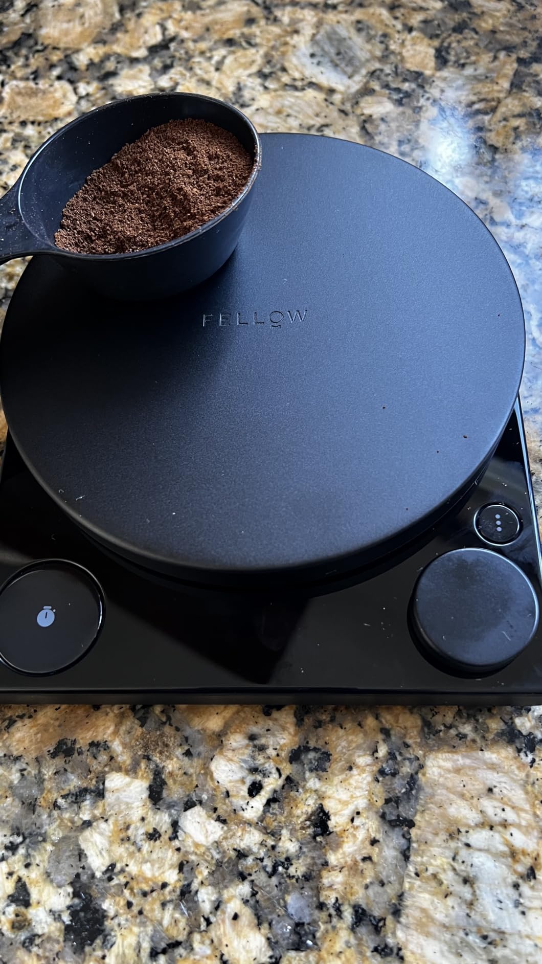 Fellow Tally Pro Coffee Scale with Timer, Espresso Scale, Brew Assist Mode | Guided Ratio Brewing for Pour Over, Drip & Barista, 0.1g Accuracy, 2500g Capacity, OLED Display, Rechargeable, Glass Top customer photo 1