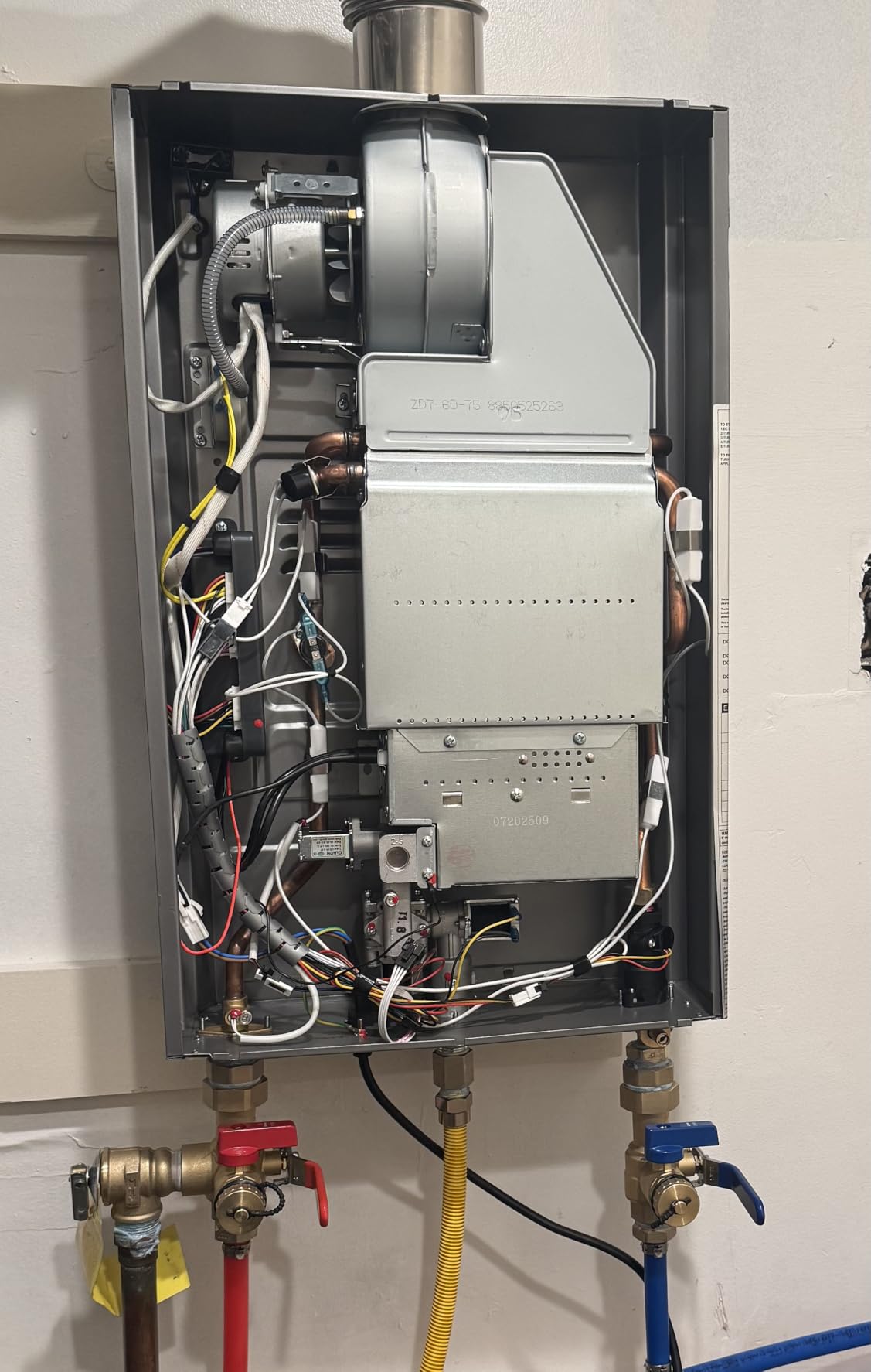 Ranein Propane Gas Tankless Water Heater, Indoor Max 4.3 GPM, 100,000 BTU Instant Hot Water Heater customer photo 2