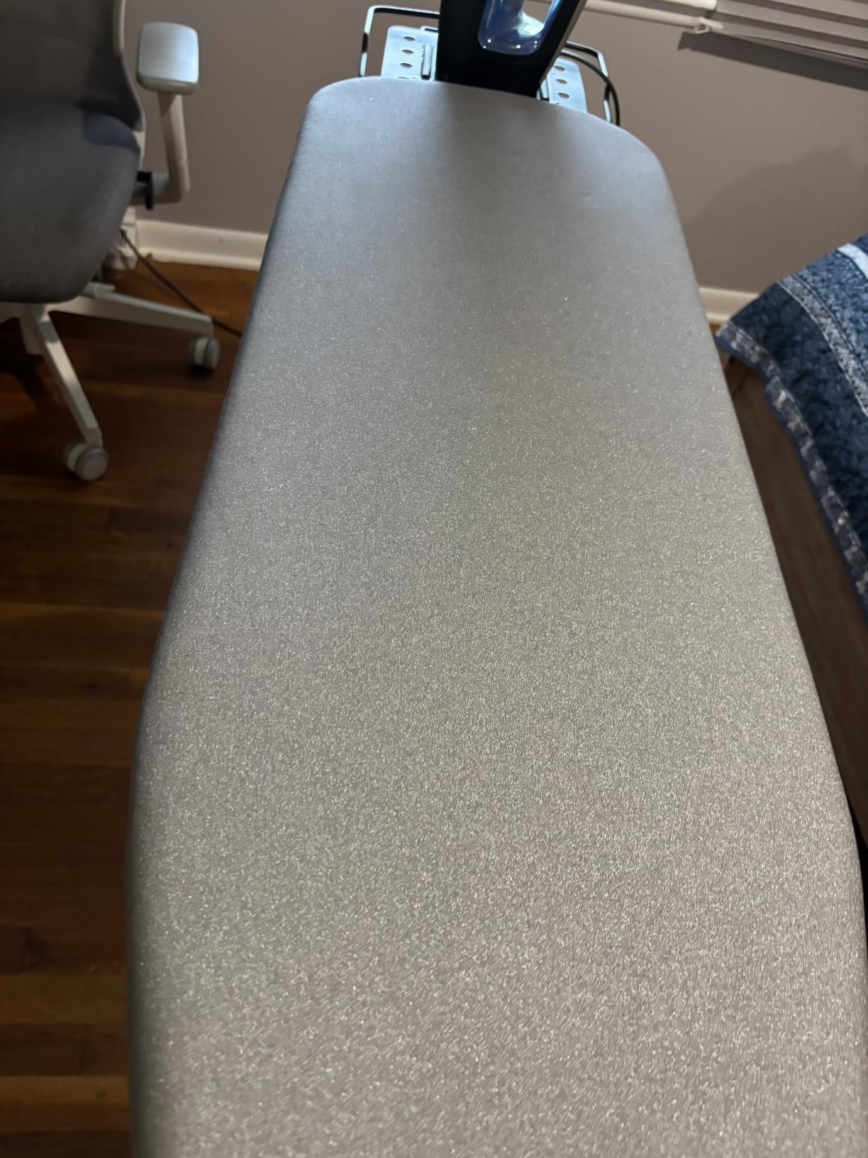 Jakeefud Deluxe Ironing Board with Heat Resistant Cover and Thicken Felt Pad, Heavy Sturdy Legs,Full Size Hanger Iron Board,Foldable (L-Grey) customer photo 2