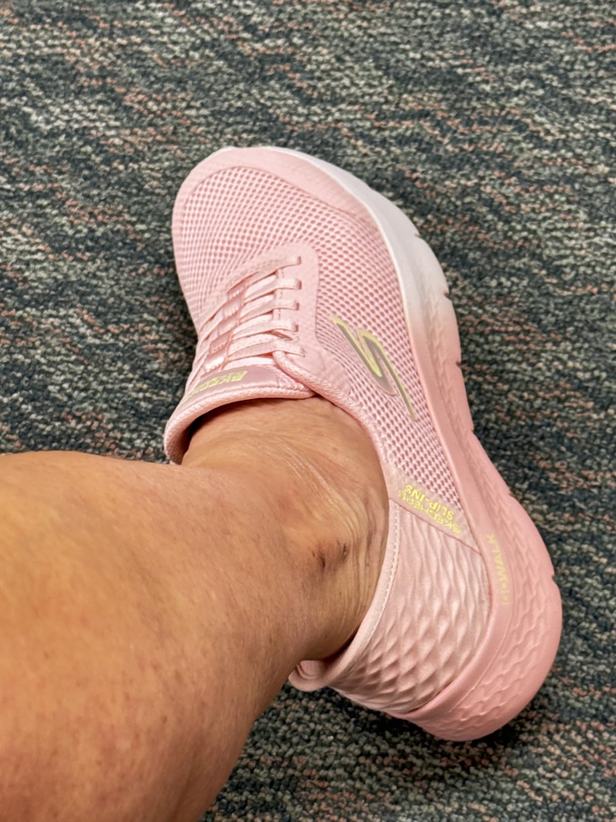 Skechers Women's Go Walk Flex Grand Entry | Hands Free Slip-Ins, Air-Cooled Memory Foam Insole, ULTRA GO Cushioning, Machine Washable, Vegan customer photo 1