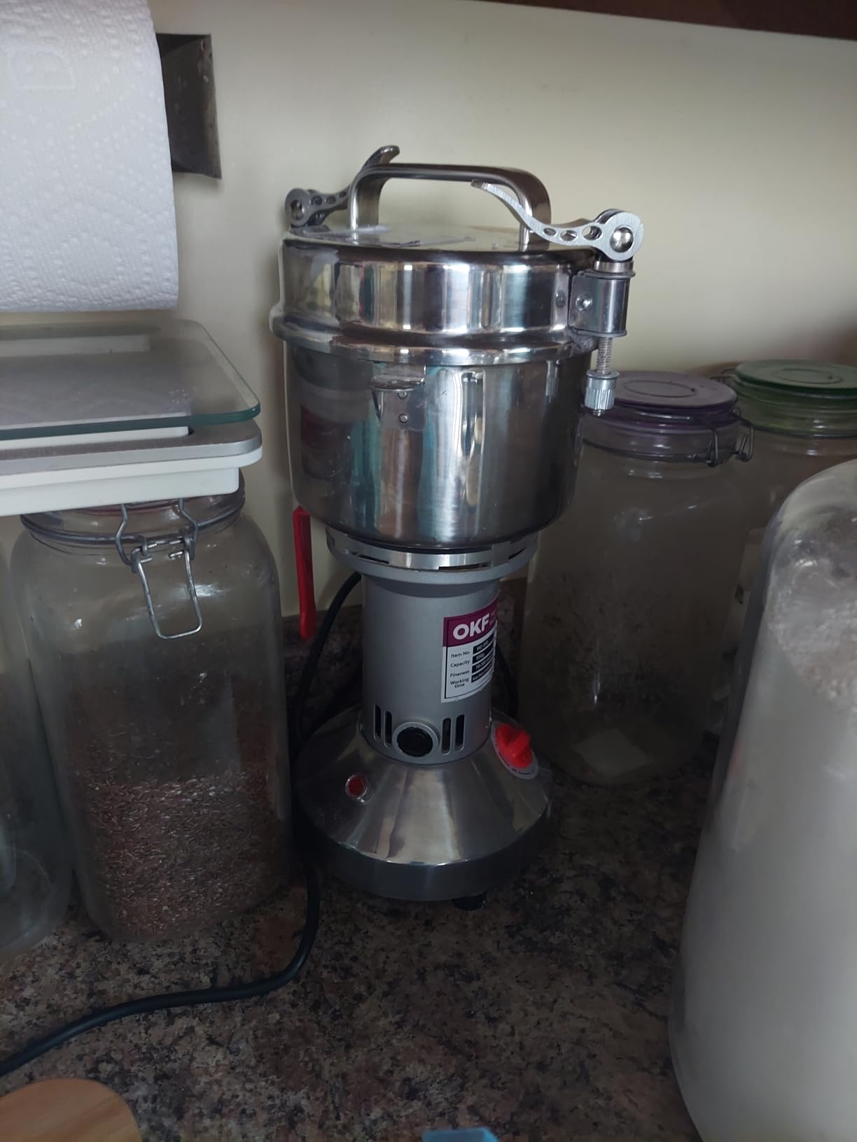 750g Grain Mill, 304 Stainless Steel Spice Grinder, 2800W High-speed Commercial Flour Mill, Superfine Flour Mill Grinder for Home, Grain Mill for Flour customer photo 2