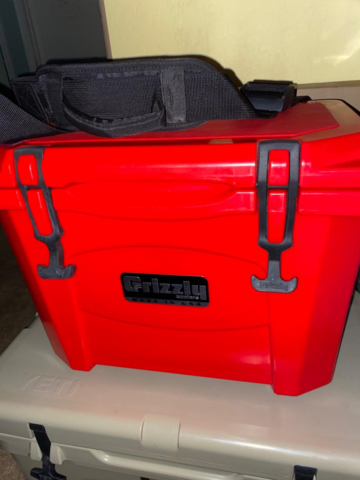 Grizzly 15 Cooler - 15qt Rotomolded Ice Chest, Made in USA, BearClaw Latches customer photo 2