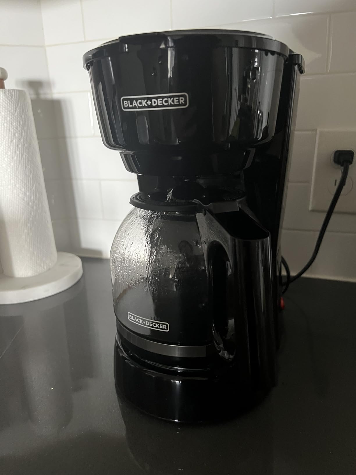 BLACK+DECKER 12-Cup Coffee Maker with Easy On/Off Switch, Easy Pour, Non-Drip Carafe with Removable Filter Basket customer photo 1