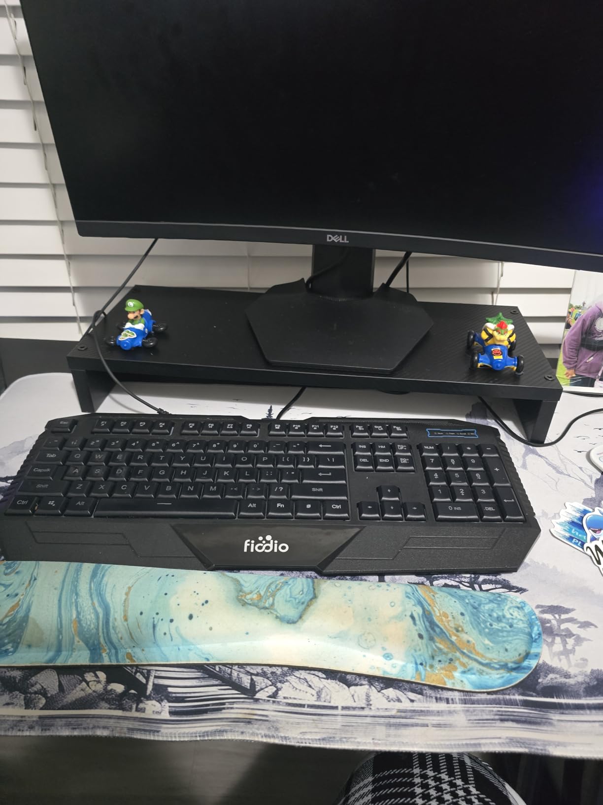 Armocity Gaming Computer Desk with Shelves and Outlets, Gaming Desk with Hutch and LED Lights, Reversible PC Gaming Desks with Pegboard, Carbon Fiber Black 47'' customer photo 1