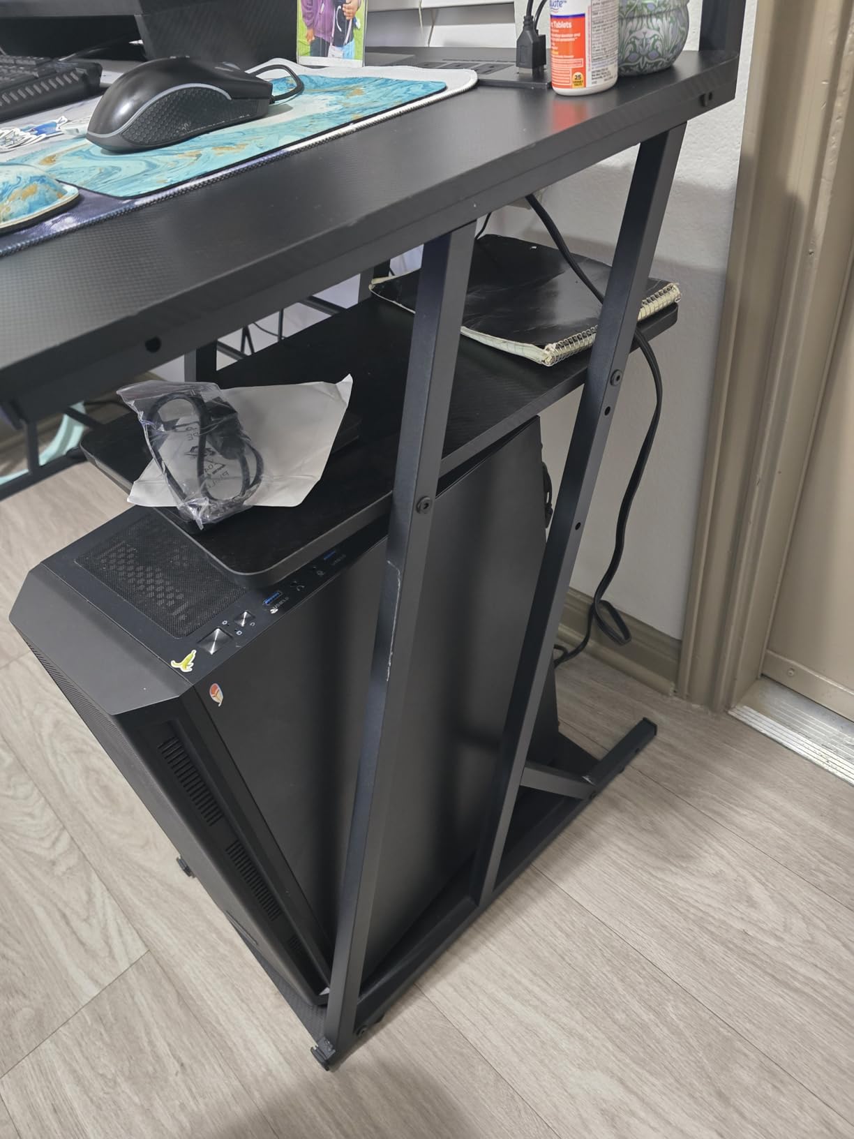 Armocity Gaming Computer Desk with Shelves and Outlets, Gaming Desk with Hutch and LED Lights, Reversible PC Gaming Desks with Pegboard, Carbon Fiber Black 47'' customer photo 2