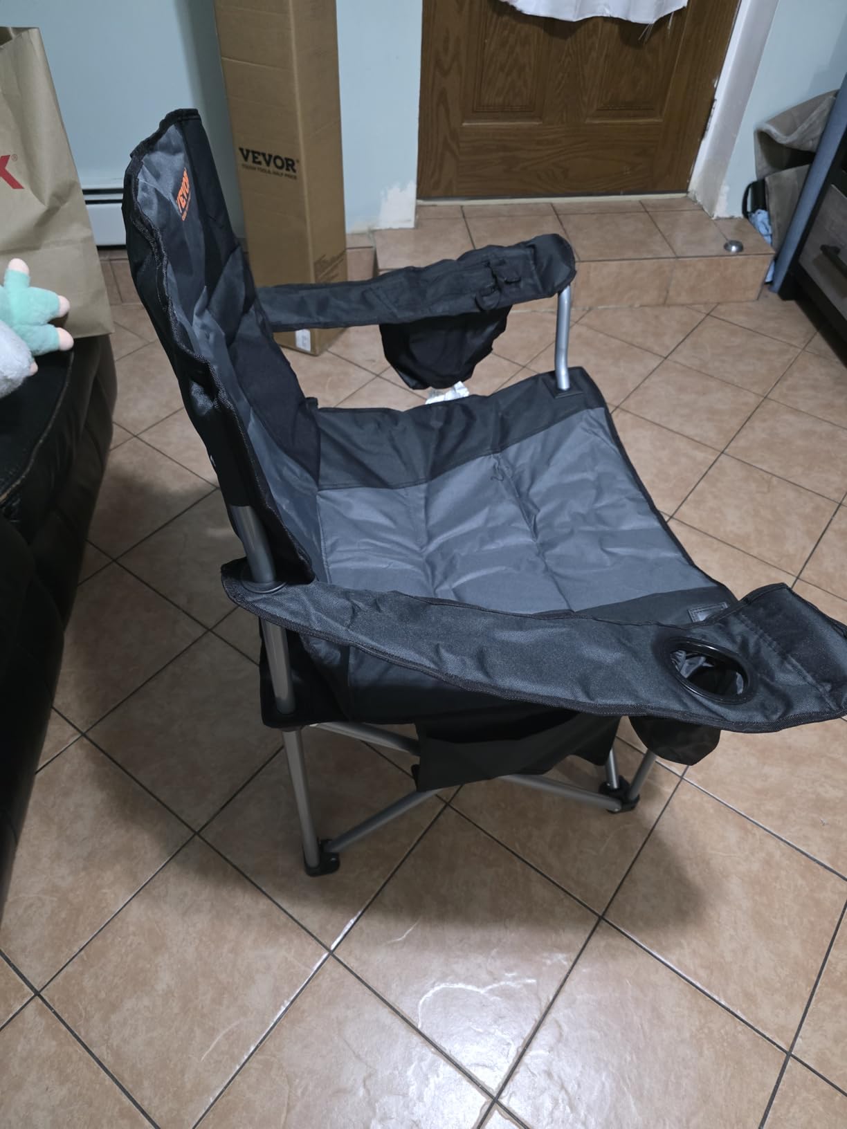 VEVOR Oversized Camping Folding Chair, Portable Heavy Duty Outdoor Quad Lumbar Back Padded with Side Pockets, Cup Holder and Cooler Bag for Beach, Lawn, Picnic, Fishing, Backpacking, Black customer photo 2