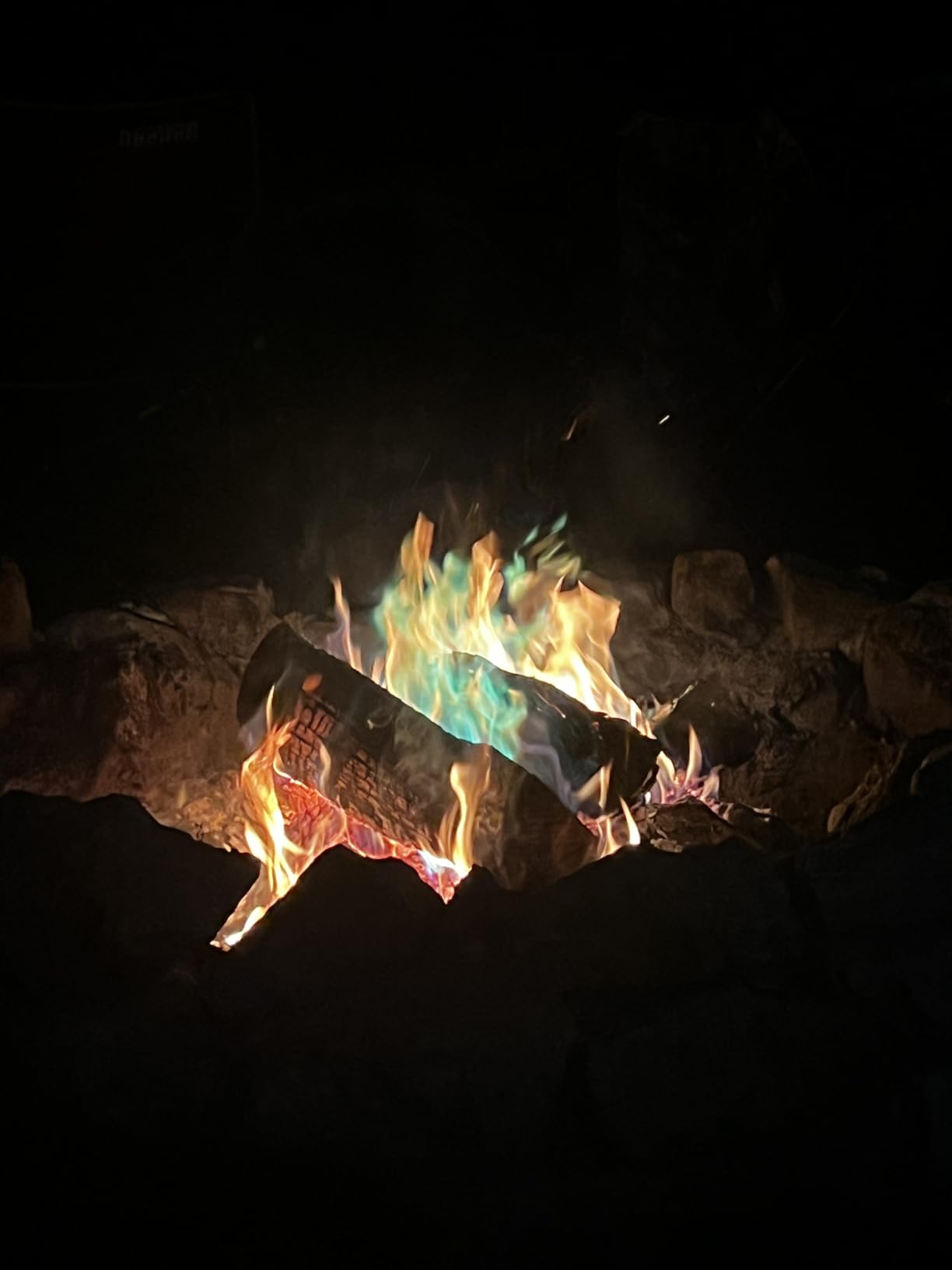 MEKER Fire Color Changing Packets - Fire Pit, Campfires, Outdoor Fireplaces, Bonfire - Magic Colorful Changing Fire - Perfect Fire Camping Accessories for Kids & Adults (12 Pack) customer photo 1
