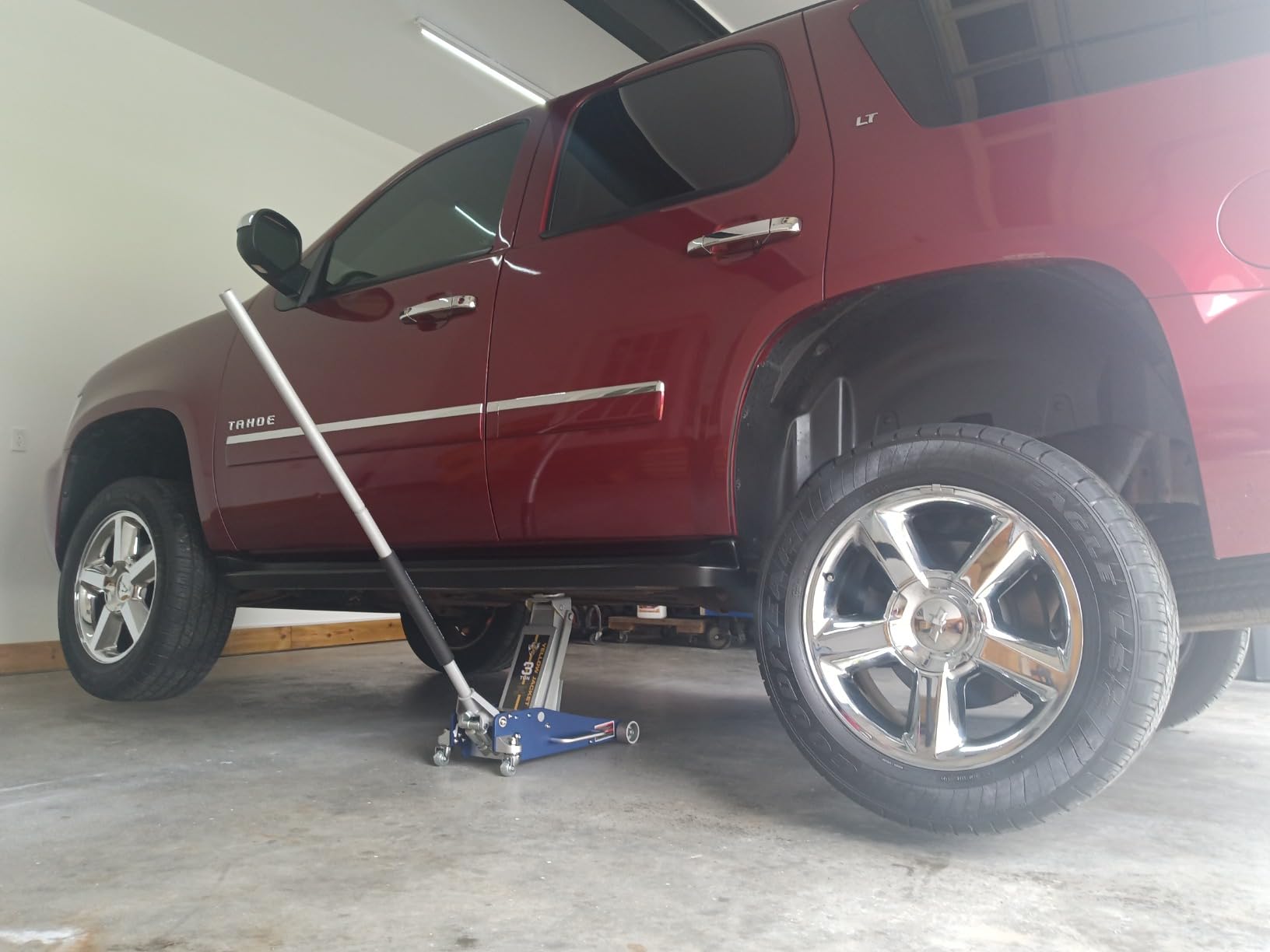 YELLOW JACKET Floor Jack 3 Ton Hydraulic Low Profile Aluminum and Steel Racing Car Jack customer photo 2