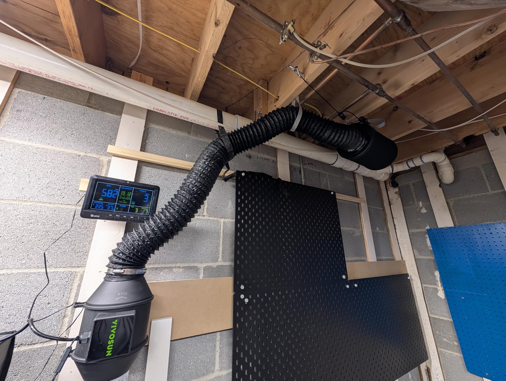 VIVOSUN T4 Air Filtration Kit, Inline Fan, Controller, Carbon Filter, Duct | AeroZesh Inline Fan, Speed Controller, Carbon Filter & 8' Ducting, Cooling Ventilation, Grow Tent, Indoor Grow, Hydroponic customer photo 1