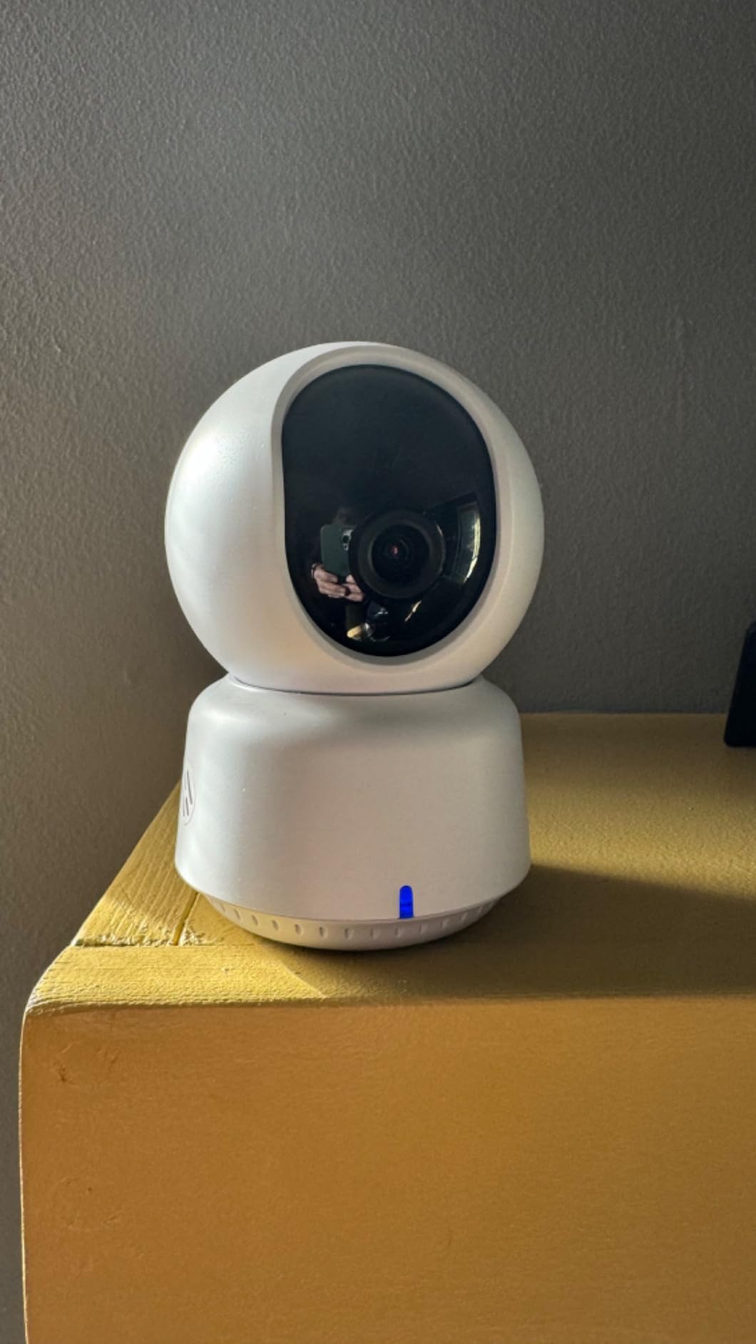 2K Indoor Security Camera E1, HomeKit Secure Video Indoor Camera | Pan & Tilt, Two-Way Audio, Night Vision, Person Tracking, Wi-Fi 6, Plug-in Cam Supports HomeKit, Alexa and IFTTT customer photo 2