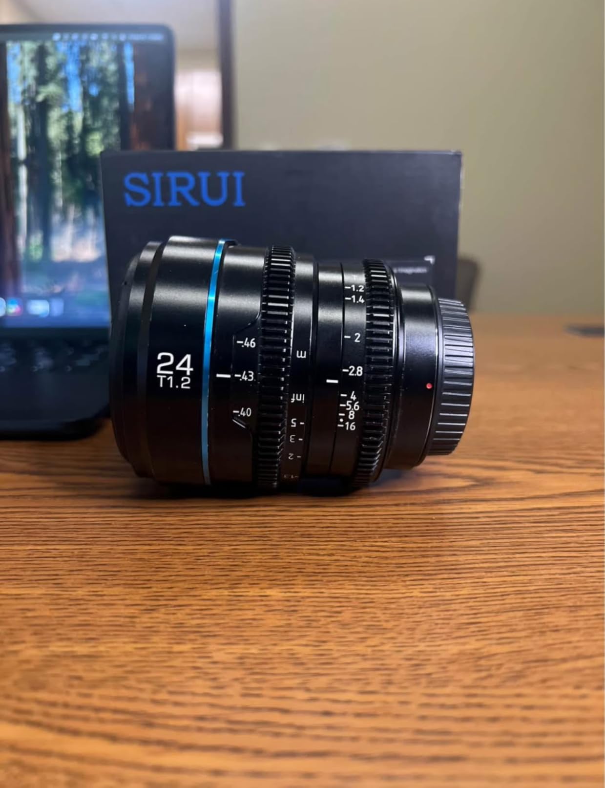 SIRUI Night Walker 24mm S35 Manual Focus Cine Lens, T1.2 Large Aperture Lens for E Mount Cameras, FX30, ZVE-10, A6500, A6600 (Metal Grey) customer photo 2