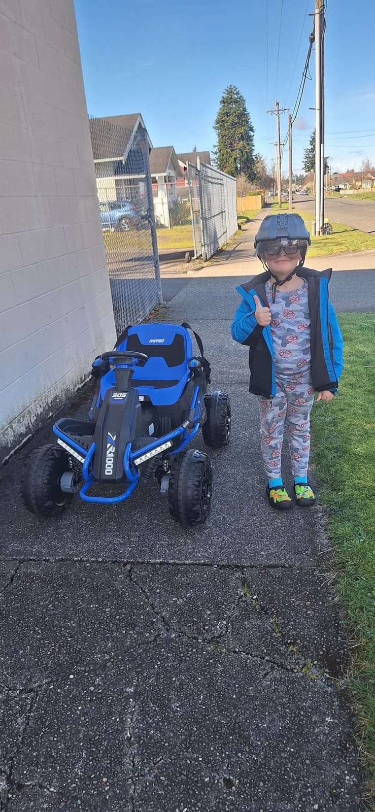 ANPABO 24V 4x4 Ride On Toys for Big Kids Aged 3-12, 4 * 200W Motors-Green | Heavy-duty kids atv for off-road fun featuring a sturdy metal frame, shock absorbers, 5mph, adjustable seat and parent remote customer photo 1