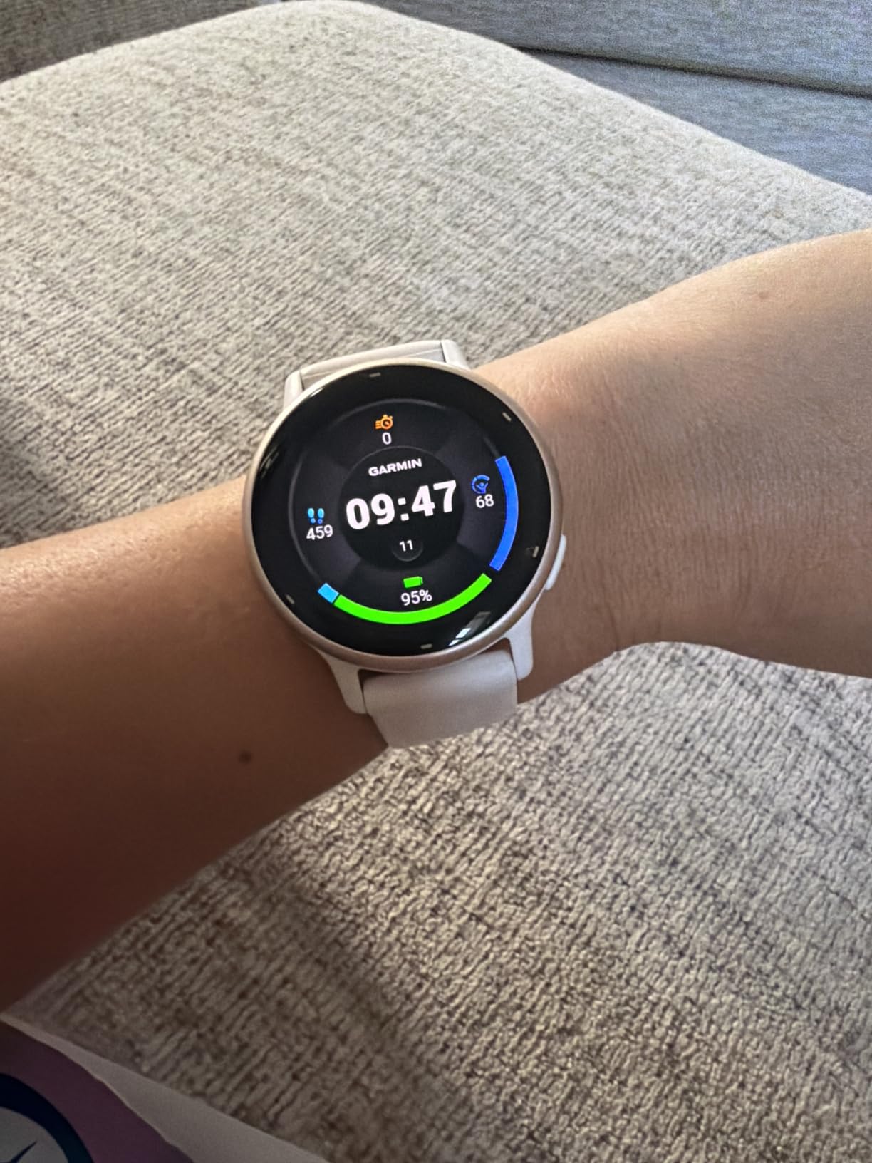 Garmin vívoactive 5, Health & Fitness GPS Smartwatch, 42mm, Orchid | 24/7 Health Monitoring, Built-In Sports Apps, Sleep Coach, Body Battery Energy Monitoring, Workout Benefit & Recovery Time customer photo 2