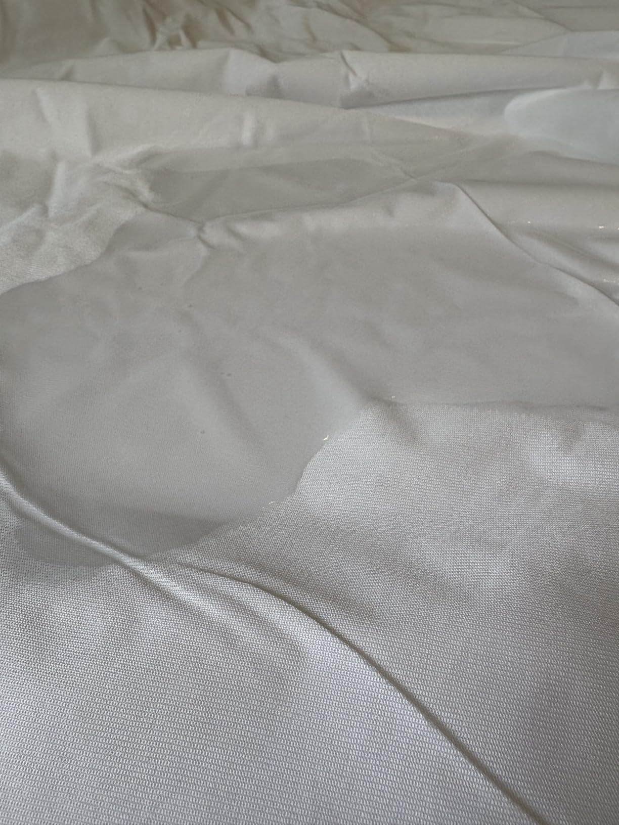 Utopia Bedding Mattress Protector Zippered Super Queen Size, 100% Waterproof Bed Bug and Dust Mite Proof Mattress Encasement, Absorbent 6 Sided Mattress Cover customer photo 2