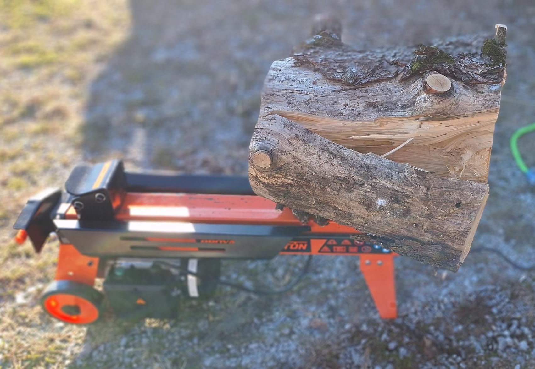 PROYAMA Log Splitter 7 Ton with Stand, Wood Splitter Electric Powered, Hydraulic Ram, Firewood Splitting Machine Black Stand Wood Splitter | 15A Motor Firewood Splitting Machine with Hydraylic Ram for Home Heating, and Yard Maintenance customer photo 2