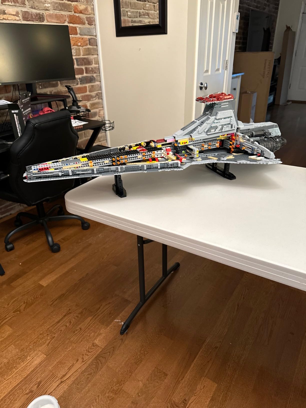 Star Wars Venator-Class Republic Attack Cruiser, Ultimate May the 4th Collectibles, Series Building Set with Captain Rex Minifigure, 75367 customer photo 2