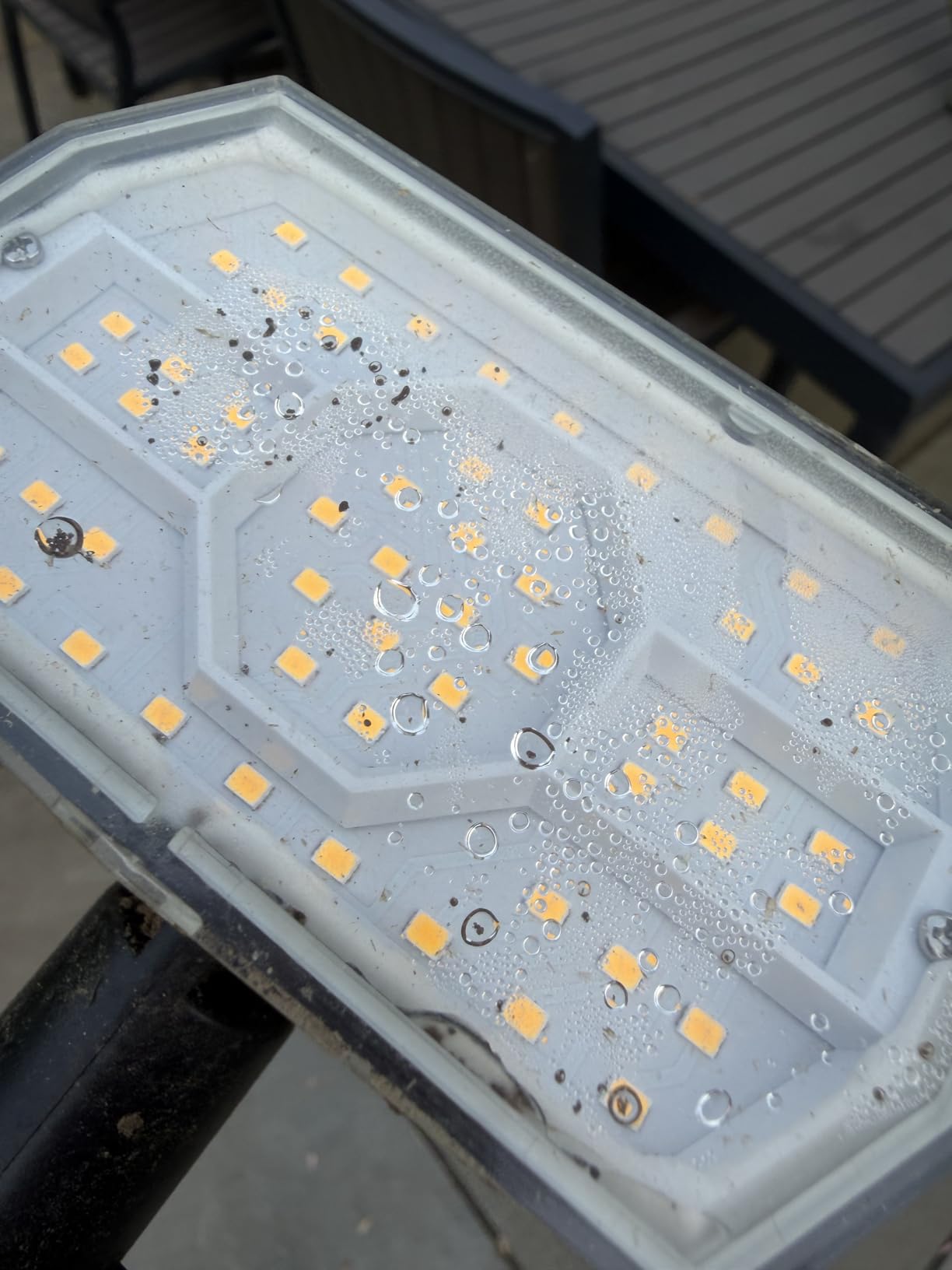 NYMPHY Solar Lights Outdoor Waterproof IP68, 56 LED 3 Lighting Modes Solar Powered Garden Yard Spot Solar Lights customer photo 2