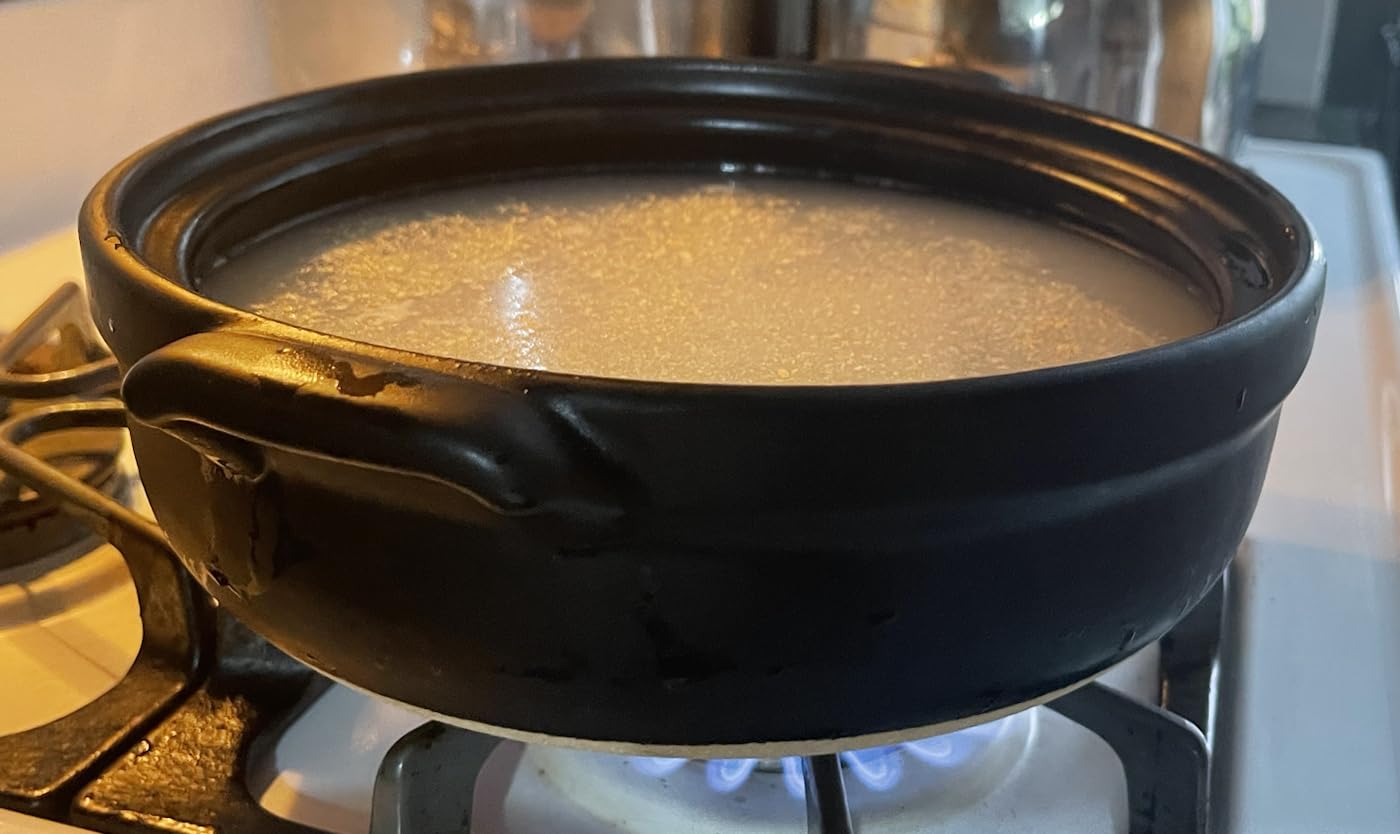Banko-yaki Donabe Clay Pot - Authentic Japanese Earthenware with Cherry Blossom Design - Ideal for Cold Season Cooking - Made in Japan (Cherry Blossom, 3-5 people) customer photo 1