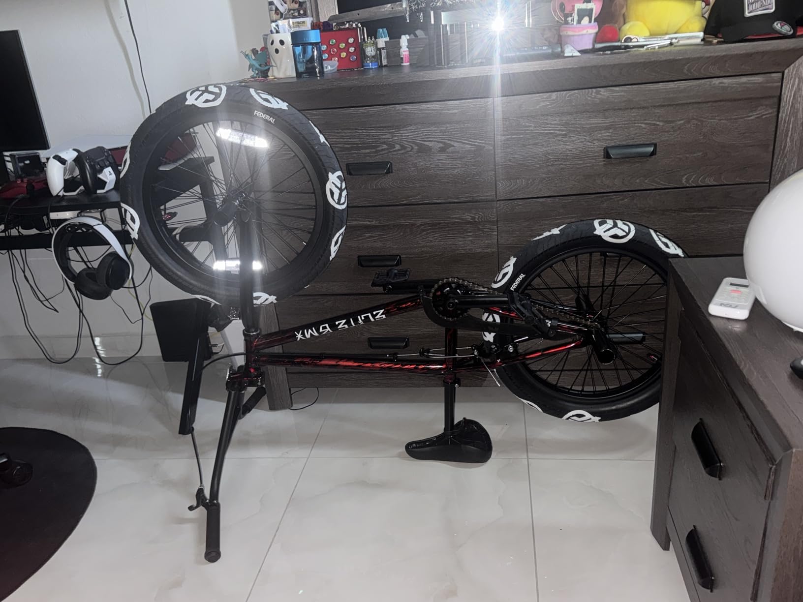 Elite BMX Bicycle 18
