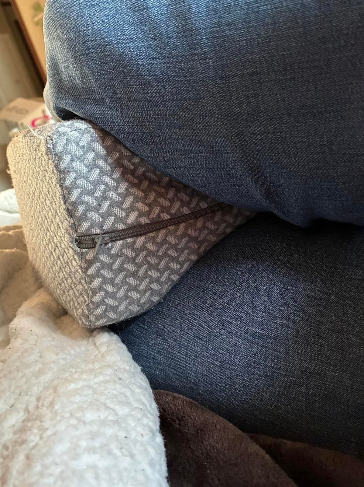BlissTrends Memory Foam Knee & Leg Pillow for Side Sleepers, Grey, Large - Ergonomic Supports Knees, Legs, Hips, Back and Spinal Alignment for Side Sleeping and Pregnancy, Removable Washable Cover customer photo 2