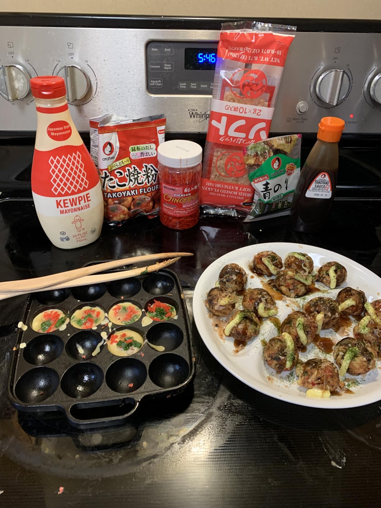 Otafuku Takoyaki Plate, Cast Iron Japanese Grill (16 Holes) | For Cooking Takoyaki Balls - Silicon Coated Pan customer photo 2