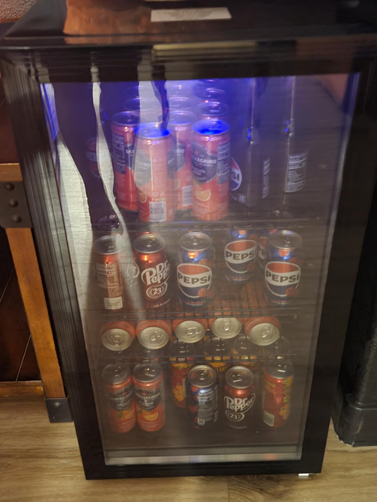 130 Can Beverage Refrigerator, 3.2 Cu.Ft Mini Fridge Beverage Cooler | Glass Door, 35-65°F Digital Temperature Display, Adjustable Shelves, Beverage Fridge for Soda, Beer & Wine customer photo 2