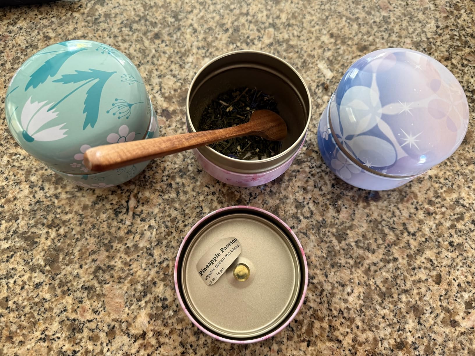 HAN SHENG 6 Pcs Tea Canister with Lids Tea Tins for Loose Tea Storage | Floral Airtight Tea Storage Tin Tea Containers for Loose Tea, Spice Tins, Kitchen Storage Tins Travel Tea Tin, 10 Oz customer photo 2