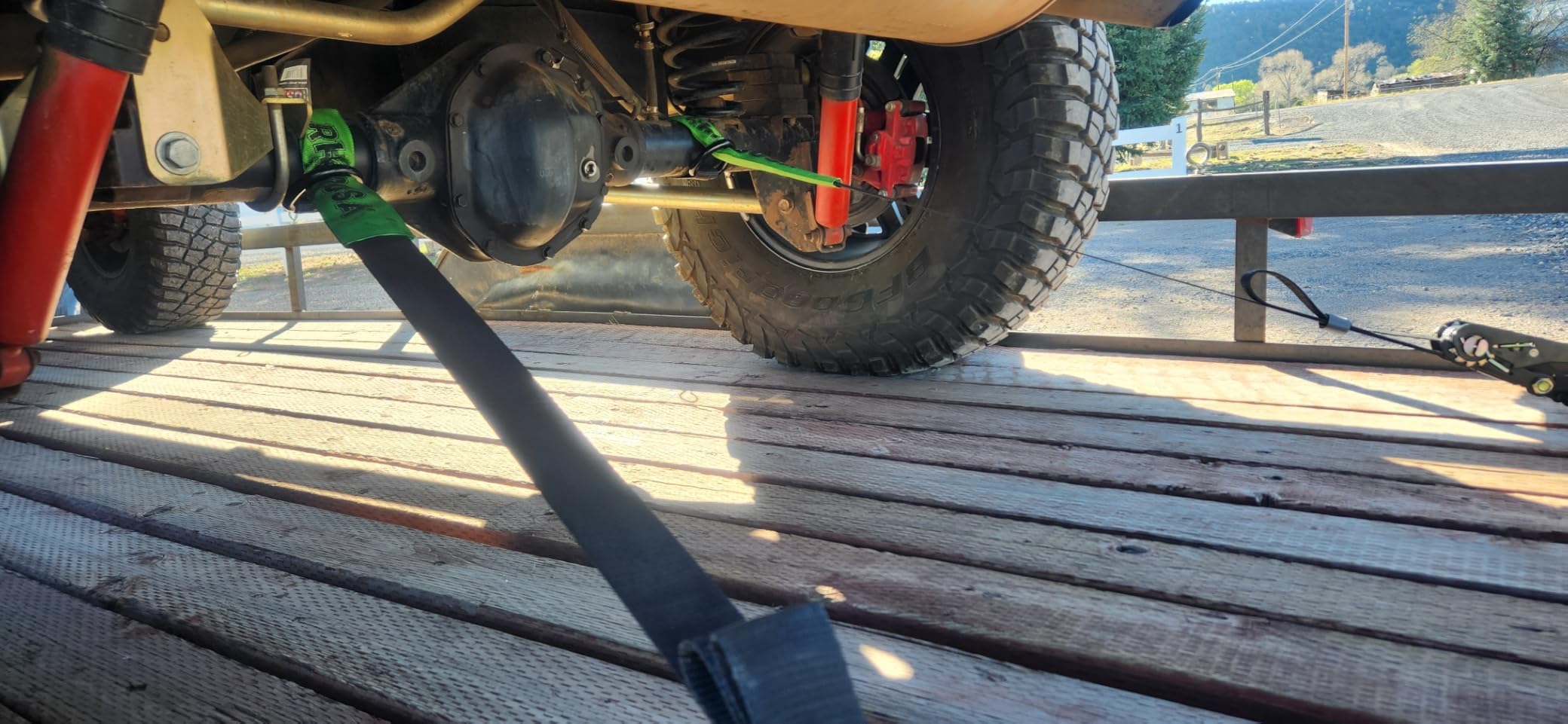 Rhino USA Car Hauler Tie Down Straps (4-Pack) - 2inx8ft Lasso, Flat Hooks | 10,000lb Break Strength Car Hauler Straps with Lasso Wheel Design. Heavy Duty T-Handle for Trailers, UTV & Powersports. Green customer photo 1