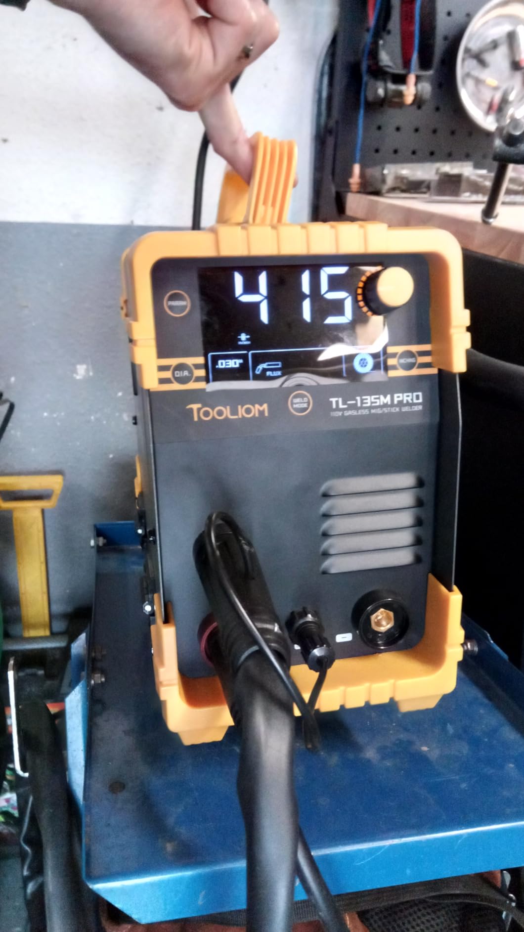 TOOLIOM 135A 110V Gasless Flux Core MIG Welder with LCD Display, 3-in-1 MIG/Stick/Lift TIG welder, synergic control, comes with wire and gloves, portable DIY ready customer photo 1