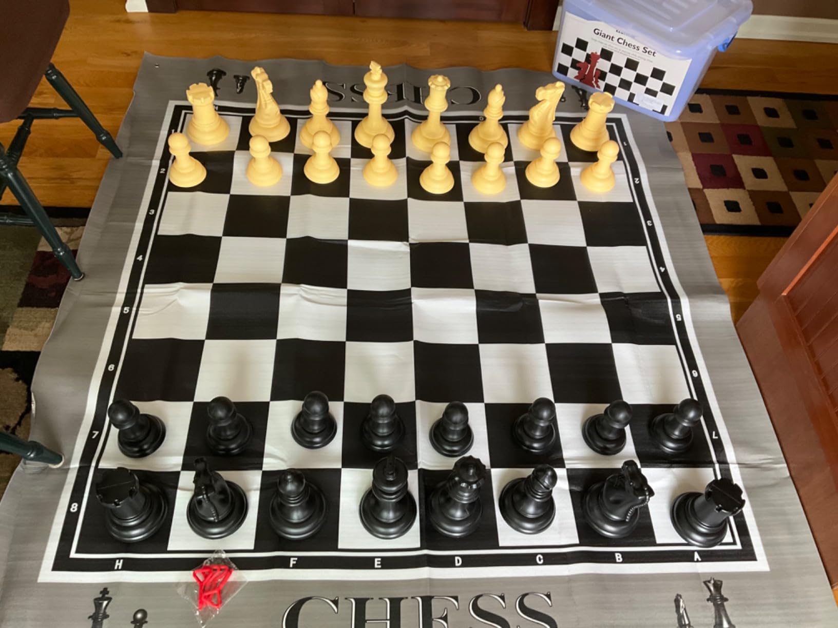 ELONGDI Giant Outdoor Chess Set Oversized Plastic Chess Pieces with Bases Lightweight 71