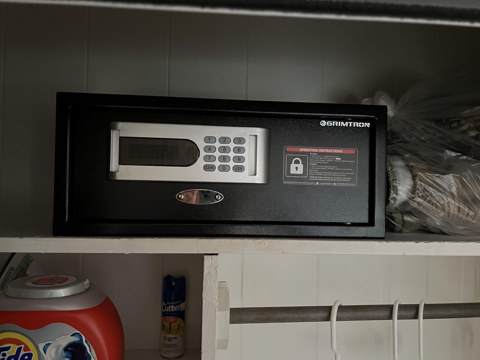 28 lb Hotel Dorm Safe Box, 17